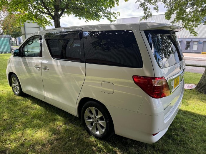 Toyota Alphard 3.5 V6 Estate Petrol Pearl