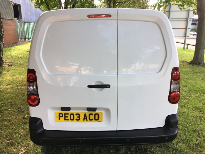 Peugeot Partner 850 1.6 HDi 92 Professional Van Panel Van Diesel White