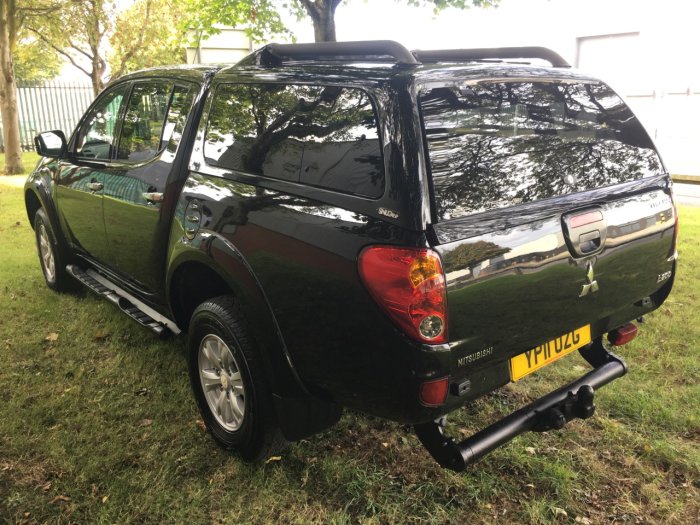 Mitsubishi L200 2.5 Double Cab DI-D Trojan 4WD 134Bhp [2010] Pick Up Diesel Black