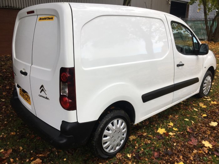 Citroen Berlingo 1.6 BlueHDi 850Kg Enterprise 100ps Panel Van Diesel White