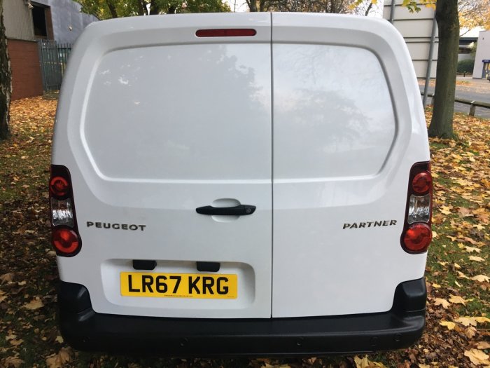 Peugeot Partner 625 1.6 BlueHDi 75 Professional Van Panel Van Diesel White