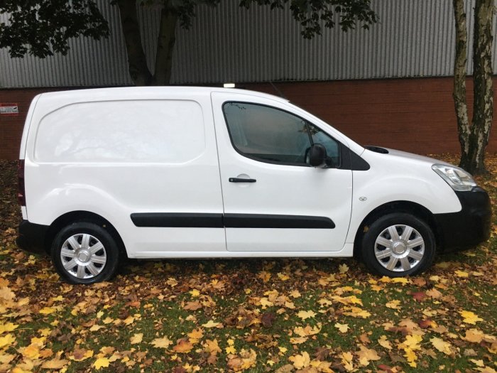 Peugeot Partner 625 1.6 BlueHDi 75 Professional Van Panel Van Diesel White