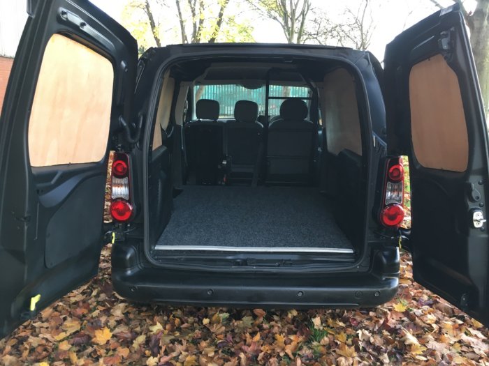 Citroen Berlingo 1.6 HDi 625Kg Enterprise 75ps Panel Van Diesel Black