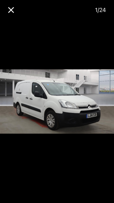 Citroen Berlingo 1.6 HDi 750Kg LX 90ps LWB DOG WALKING VAN Panel Van Diesel WhiteCitroen Berlingo 1.6 HDi 750Kg LX 90ps LWB DOG WALKING VAN Panel Van Diesel White at Chequered Flag GB LTD Leeds