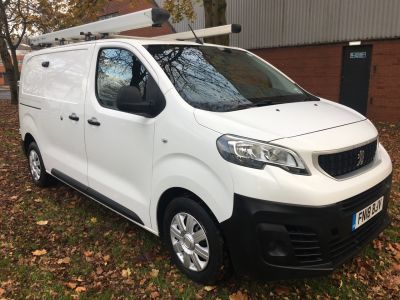 Peugeot Expert 1400 2.0 BlueHDi 120 S Van Panel Van Diesel WhitePeugeot Expert 1400 2.0 BlueHDi 120 S Van Panel Van Diesel White at Chequered Flag GB LTD Leeds