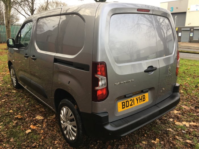 Peugeot Partner 1000 1.5 BlueHDi 100 Professional Van Panel Van Diesel Grey