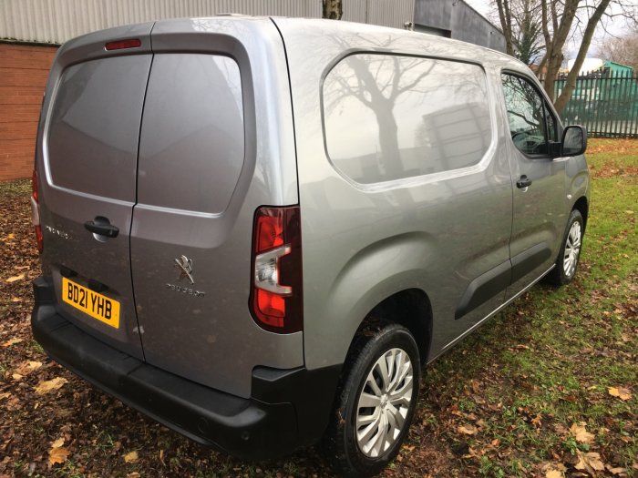 Peugeot Partner 1000 1.5 BlueHDi 100 Professional Van Panel Van Diesel Grey