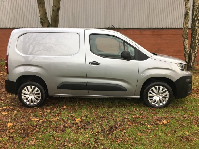 Peugeot Partner 1000 1.5 BlueHDi 100 Professional Van Panel Van Diesel Grey