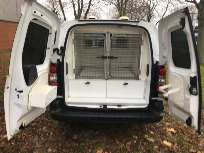 Citroen Berlingo 1.6 HDi 750Kg LX 90ps LWB DOG WALKING VAN Panel Van Diesel White