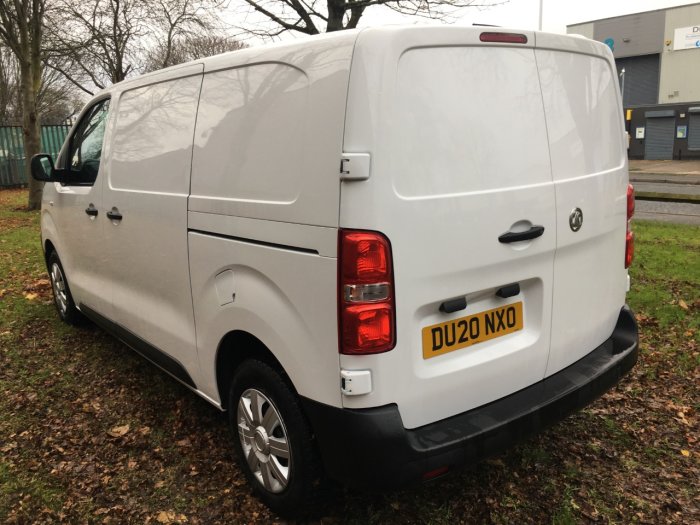 Vauxhall Vivaro 3100 2.0d 120PS Edition H1 Van Panel Van Diesel White