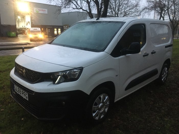 Peugeot Partner 1000 1.5 BlueHDi 100 Professional Van Panel Van Diesel White