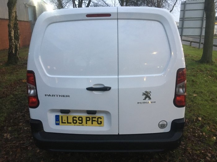 Peugeot Partner 1000 1.5 BlueHDi 100 Professional Van Panel Van Diesel White