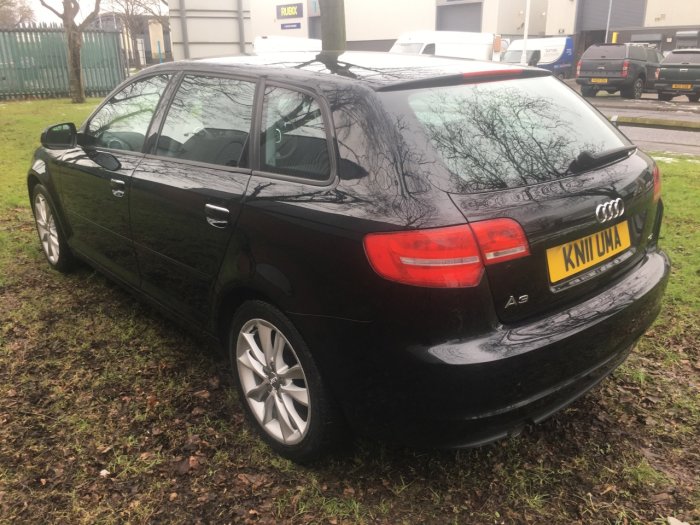 Audi A3 1.6 TDI Sport 5dr S Tronic Hatchback Diesel Black