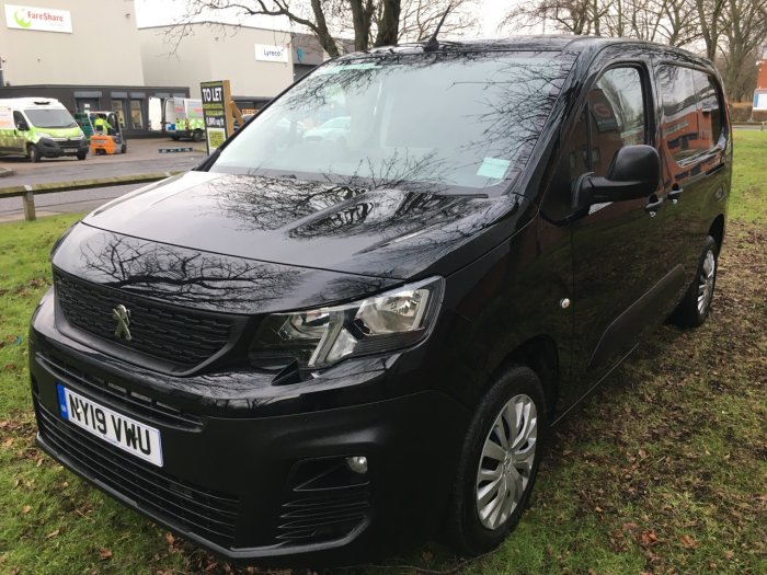 Peugeot Partner 1.5 B/HDI 100 950PROF LWB Panel Van Diesel Black