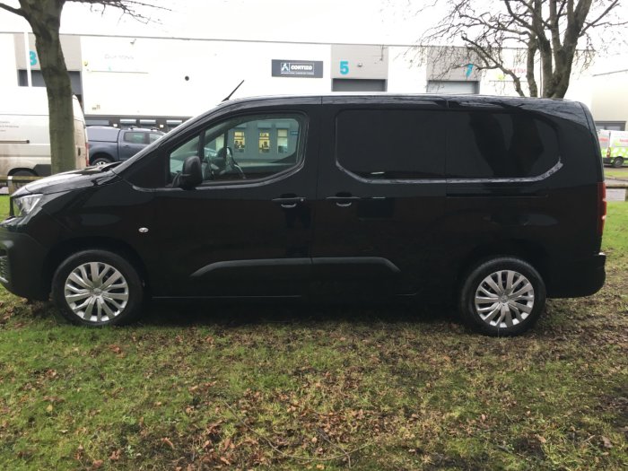 Peugeot Partner 1.5 B/HDI 100 950PROF LWB Panel Van Diesel Black