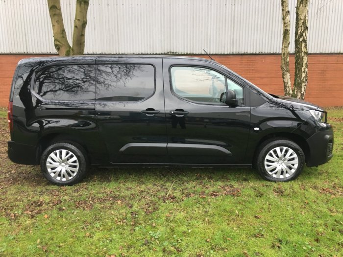 Peugeot Partner 1.5 B/HDI 100 950PROF LWB Panel Van Diesel Black