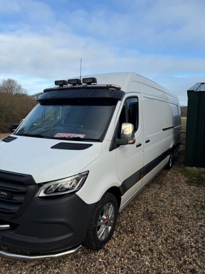 Mercedes-Benz Sprinter 2.1 3.5t H3 L4 Automatic Van Panel Van Diesel White