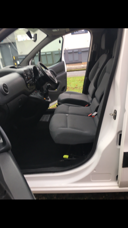 Citroen Berlingo 1.6 e-HDi Airdream 750Kg LX 90ps Panel Van Diesel White