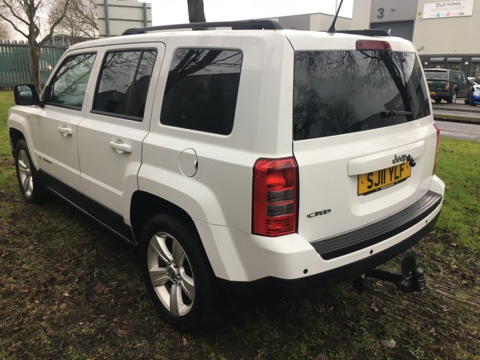 Jeep Patriot 2.2 CRD Sport Plus 5dr Estate Diesel White