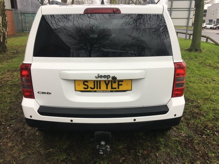 Jeep Patriot 2.2 CRD Sport Plus 5dr Estate Diesel White